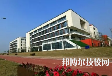 宿州航科中等專業(yè)學(xué)校是不是中專