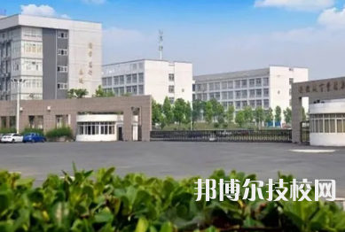 皖北經(jīng)濟(jì)技術(shù)學(xué)校是不是中專