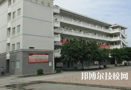 宿州工業(yè)學(xué)校是不是中專