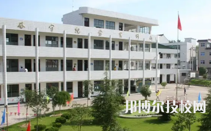 宣城市信息工程學(xué)校是不是中專(zhuān)