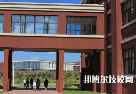 重慶市科能高級技工學(xué)校是不是中專