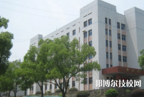 貴州省電子信息技師學(xué)校是不是技校