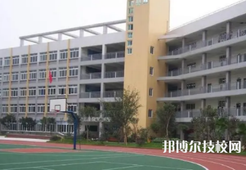 宜賓高場職業(yè)技術(shù)學(xué)校是不是職高