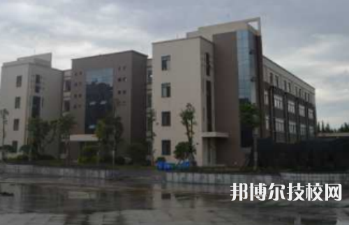 蕪湖中華藝術(shù)學校是不是職高