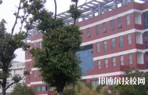 淮南市體育中等專業(yè)學(xué)校是大專還是中專（淮南市體育中等專業(yè)學(xué)校）
