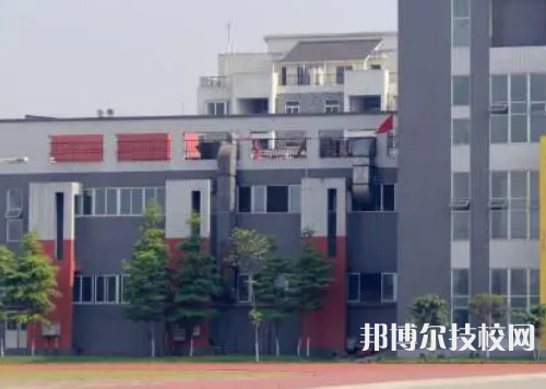 溫江中等衛(wèi)生職業(yè)學(xué)校是大專還是中專（溫江中等衛(wèi)生職業(yè)學(xué)校）