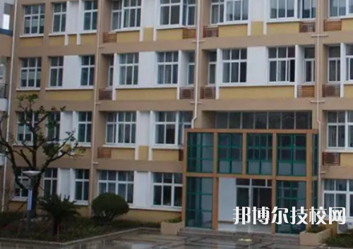 達(dá)州遠(yuǎn)航職業(yè)技術(shù)學(xué)校是大專還是中專（達(dá)州遠(yuǎn)航職業(yè)技術(shù)學(xué)校）