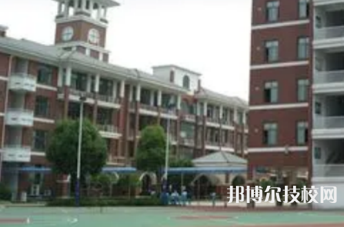 四川雅安檔案學(xué)校是大專還是中專（四川雅安檔案學(xué)校）