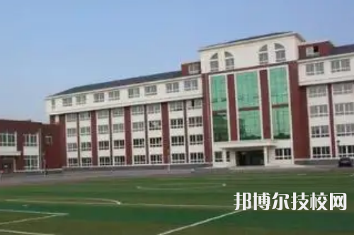 內(nèi)江鐵路機(jī)械學(xué)校是大專(zhuān)還是中專(zhuān)（內(nèi)江鐵路機(jī)械學(xué)校）