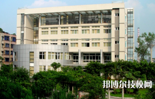 貴陽英才學校是大專還是中專（貴陽英才學校）