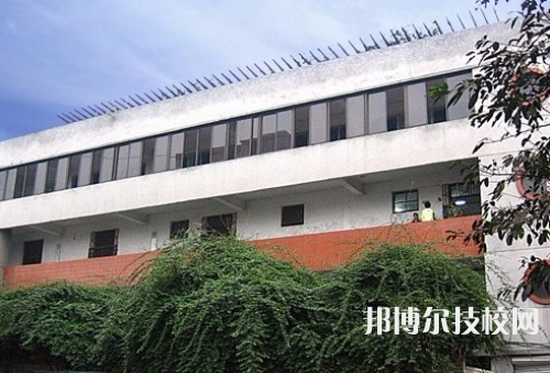 曲靖麒麟職業(yè)中學(xué)2023年汽車專業(yè)怎么樣