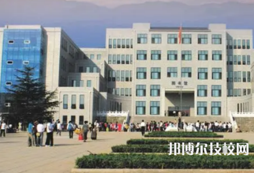 長(zhǎng)沙現(xiàn)代應(yīng)用技工學(xué)校2023年室內(nèi)設(shè)計(jì)專業(yè)怎么樣