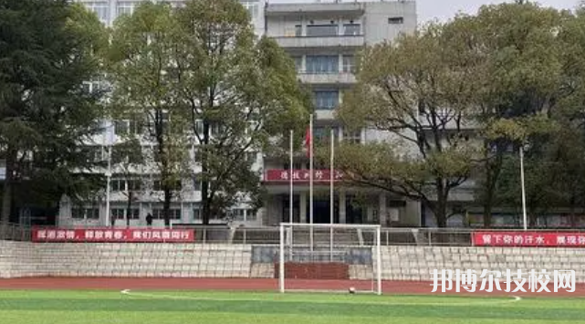 貴州航空工業(yè)技師學(xué)院中專(zhuān)還是大專(zhuān)(貴州航空工業(yè)技師學(xué)院)