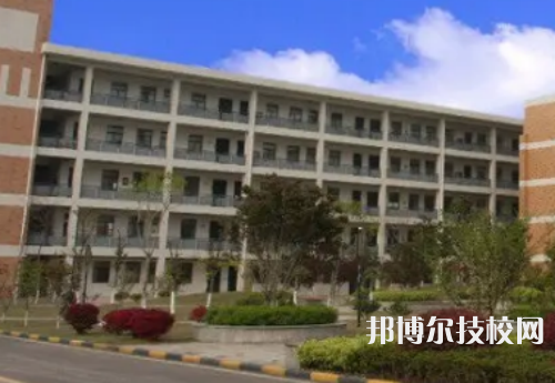 合肥立信技工學校是公辦還是民辦