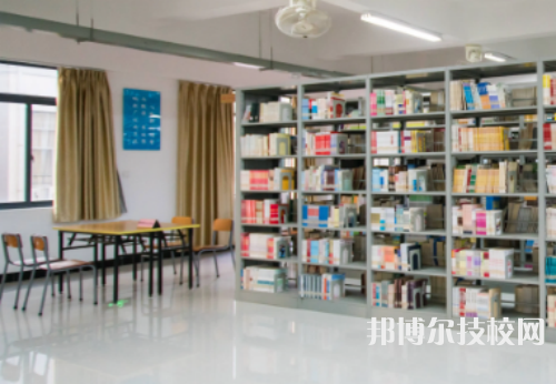 成都交通高級(jí)技工學(xué)校是公辦還是民辦