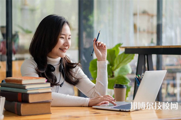 貴州經(jīng)貿(mào)學(xué)校2023年招生的專業(yè)有哪些