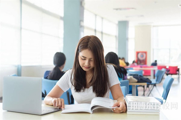 大連醫(yī)科大學(xué)附屬衛(wèi)生學(xué)校2023年招生的專業(yè)有哪些