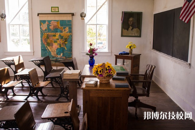 武邑奮飛職業(yè)技術(shù)中等專業(yè)學(xué)校2024年招生的專業(yè)有哪些