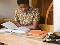 重慶公共衛(wèi)生學校2025年招生的專業(yè)有哪些