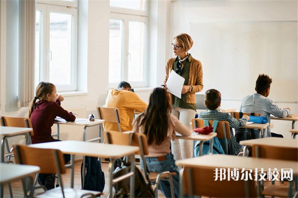 湛江商業(yè)技工學(xué)校2024年招生的專業(yè)有哪些
