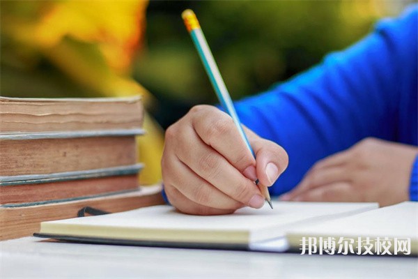 秦皇島市外事旅游職業(yè)學(xué)校2024年招生的專業(yè)有哪些